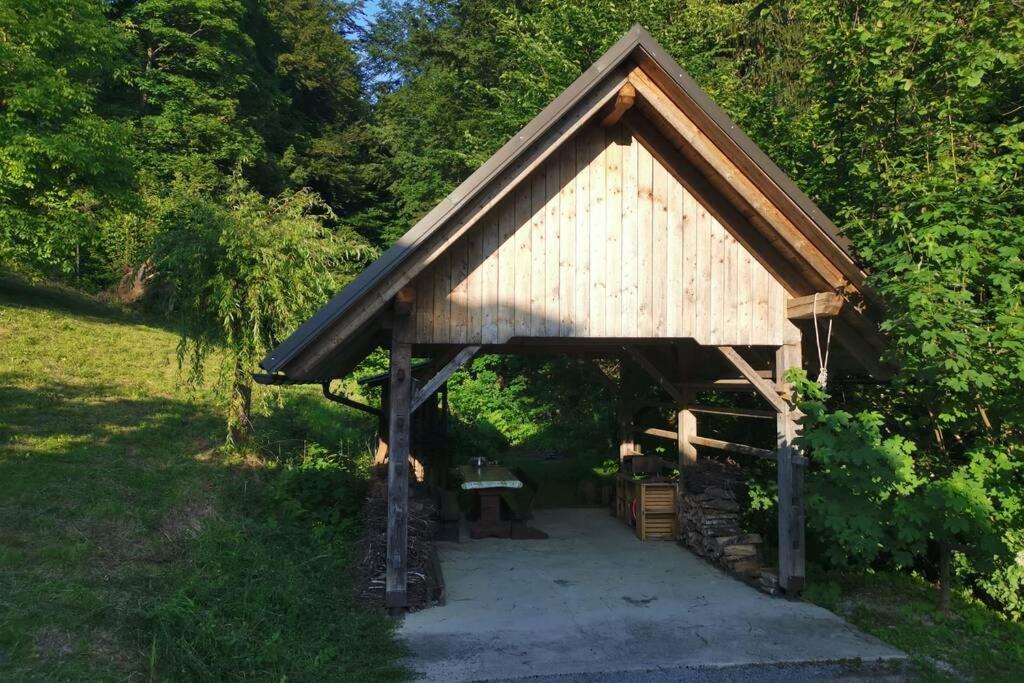 Cottage In The Woods - Lake Bohinj ภายนอก รูปภาพ