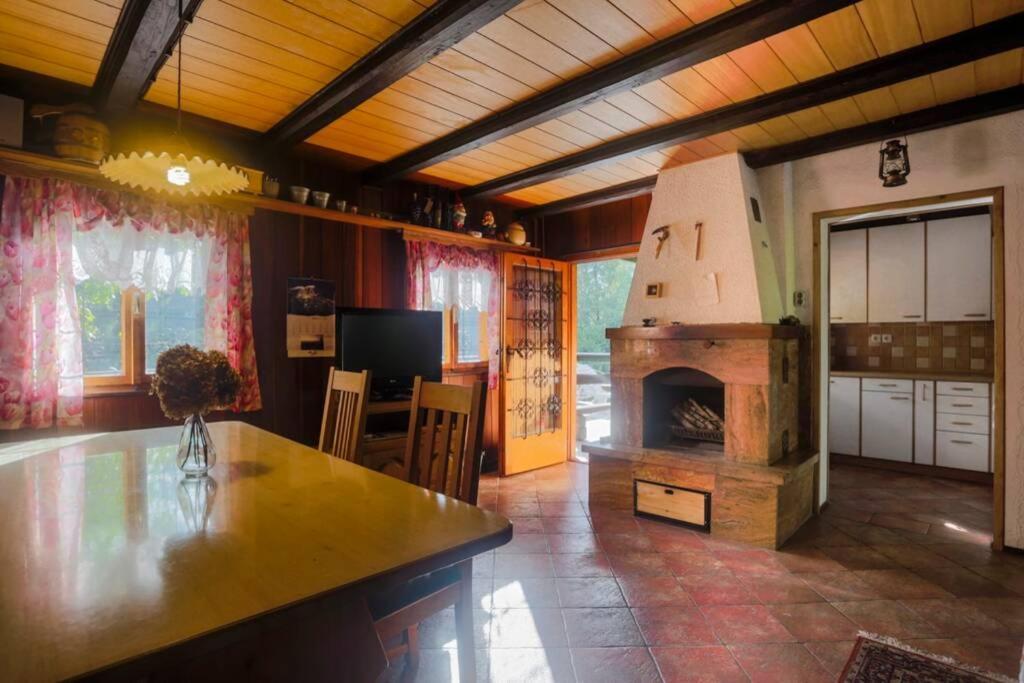 Cottage In The Woods - Lake Bohinj ภายนอก รูปภาพ