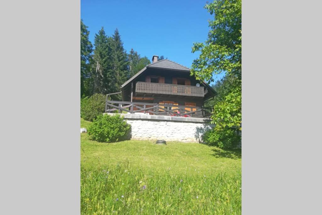 Cottage In The Woods - Lake Bohinj ภายนอก รูปภาพ